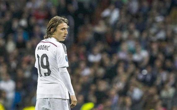 消息人士称，鲁本·阿莫林与曼联在离队问题上存在分歧，同时有欧洲皇室成员对他感兴趣。